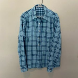 Faherty L shirt, button down, reversible, cotton, super soft and casual